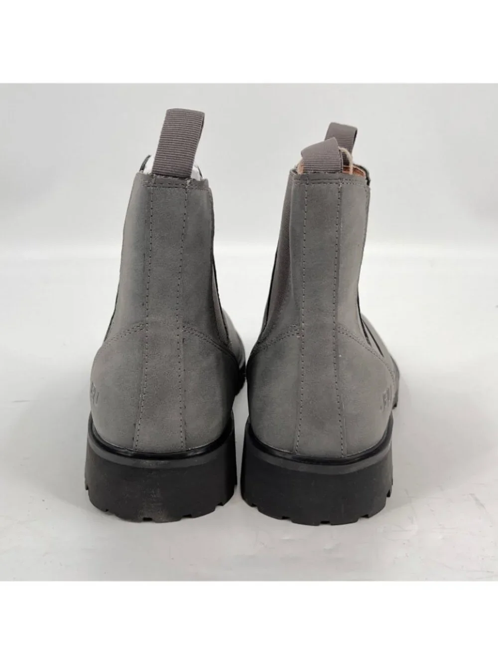 JBU Kai Water Resistant Chelsea Boot Men's Size 10 Grey Leather Pull-On